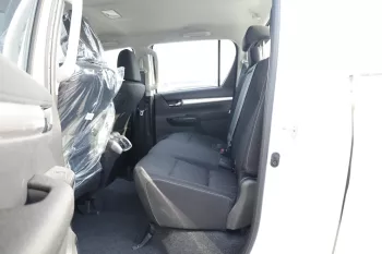 TOYOTA HILUX 2.4L DIESEL 4WD DOUBLE CAB SR5 MANUAL 2023 MODEL YEAR