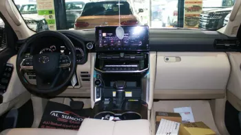 Toyota Land Cruiser GXR twin turbo 3.5L 2022