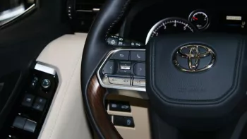 Toyota Land Cruiser GXR twin turbo 3.5L 2022