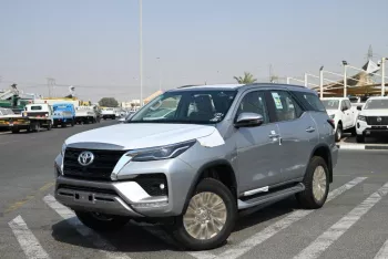 TOYOTA FORTUNER VXR V6 4.0L PETROL 7 SEAT 4WD 2024 MODEL YEAR