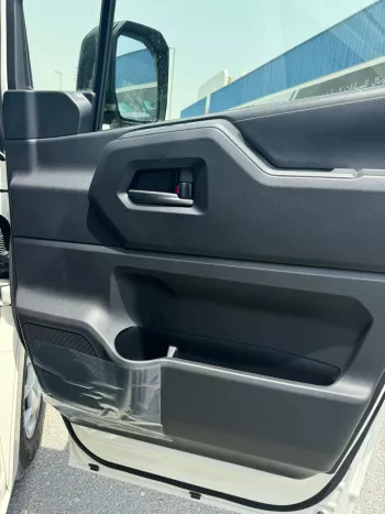 TOYOTA HIACE 3.5L PETROL 13 SEATER AUTOMATIC  2024 MODEL YEAR