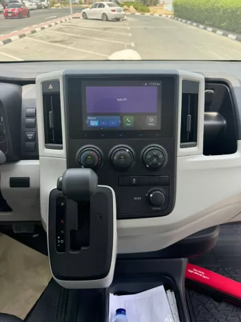 TOYOTA HIACE 3.5L PETROL 13 SEATER AUTOMATIC  2024 MODEL YEAR