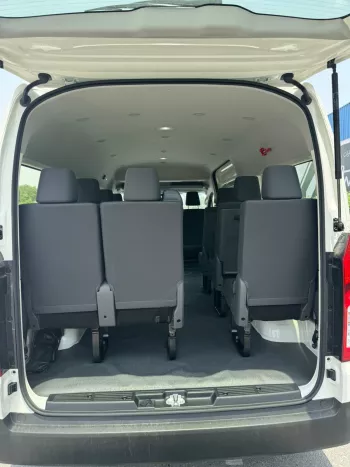 TOYOTA HIACE 3.5L PETROL 13 SEATER AUTOMATIC  2024 MODEL YEAR