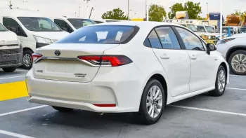 TOYOTA COROLLA GLI HYBRID 1.8L 2024 MODEL YEAR WHITE COLOR EXTERIOR