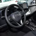 TOYOTA COROLLA GLI HYBRID 1.8L 2024 MODEL YEAR WHITE COLOR EXTERIOR - Thumbnail 6