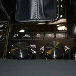 Lexus LX570 S 4WD 2020 - Thumbnail 22