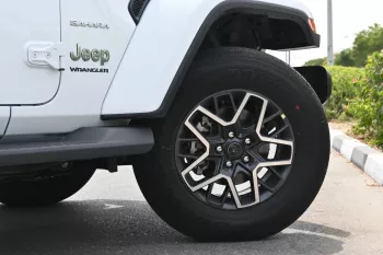 Jeep Wrangler Unlimited Sahara 2.0L 4WD 2024 Model Year White Color