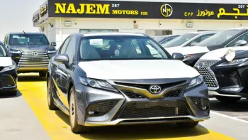 Toyota Camry SE V6 3.5L FWD 2022