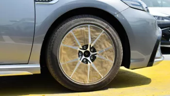 Toyota Camry SE V6 3.5L FWD 2022