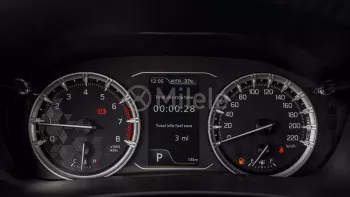 SUZUKI GRAND VITARA GLX 1.5L HYBRID 2025 MODEL YEAR RED COLOR
