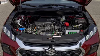 SUZUKI GRAND VITARA GLX 1.5L HYBRID 2025 MODEL YEAR RED COLOR