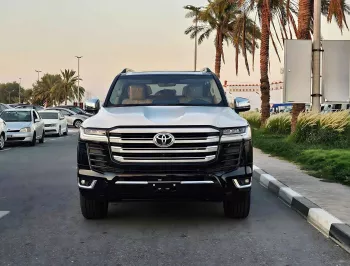TOYOTA LAND CRUISER VXR FULL OPTION 3.5L PETROL 4WD 2024 MODEL YEAR