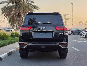 TOYOTA LAND CRUISER VXR FULL OPTION 3.5L PETROL 4WD 2024 MODEL YEAR