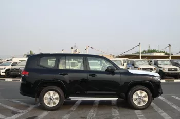 TOYOTA LAND CRUISER GXR V6 3.3L DIESEL 2024 MODEL YEAR BLACK COLOR