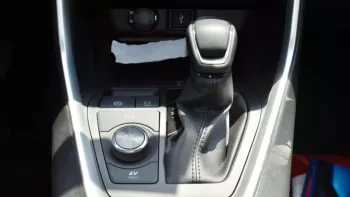 Toyota Rav 4 2022 FWD Hybrid