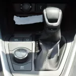 Toyota Rav 4 2022 FWD Hybrid - Thumbnail 17
