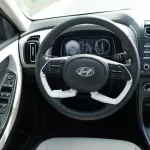 HYUNDAI CRETA 1.5L PETROL PREMIER SPL 2024 MODEL YEAR DUAL TONE COLOR - Thumbnail 4
