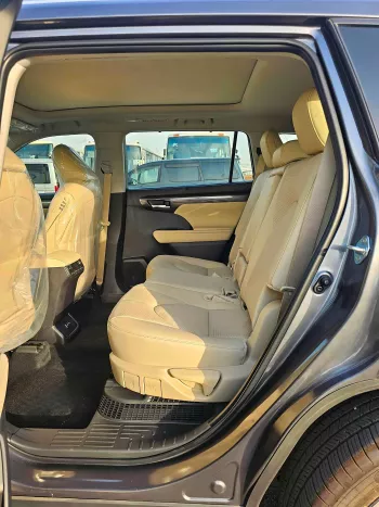 TOYOTA HIGHLANDER LIMITED 2.5L HYBRID V4 2024 MODEL YEAR
