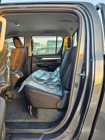 TOYOTA HILUX 2.7L PETROL 4WD 2024 MODEL YEAR GREY COLOR