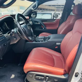 LEXUS LX570s 5.7L PETROL V8 2021 MODEL YEAR WARRANTY FROM ALFUTTAIM