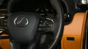 Lexus LX600 3.5L 2022 4WD Turbo Sport Edition