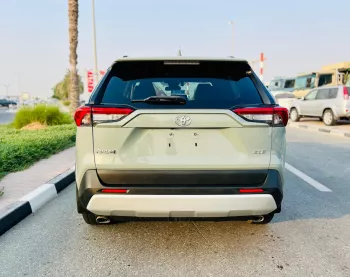 TOYOTA RAV4 XLE 2.4L PETROL 2021 MODEL YEAR GREEN COLOR