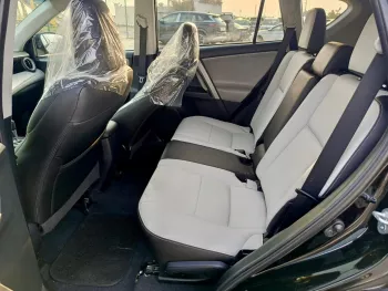 TOYOTA RAV4 XLE 2.4L PETROL 2018 MODEL YEAR BLACK COLOR