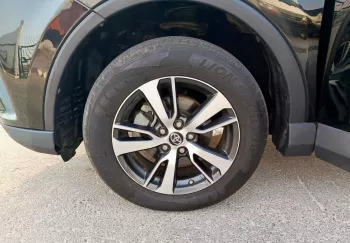 TOYOTA RAV4 XLE 2.4L PETROL 2018 MODEL YEAR BLACK COLOR