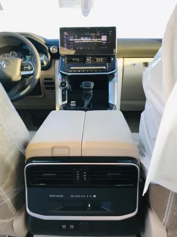 TOYOTA LAND CRUISER GXR 3.3L DIESEL V6 TWIN TURBO 2024 MODEL YEAR