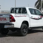 Toyota Hilux 2.4L Diesel D/CAB 2023 Model Year White Color Exterior - Thumbnail 4
