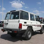 Toyota Land Cruiser Hard Top 4.2L Diesel V6 5door 2024 Model Year - Thumbnail 7