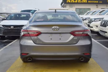 Toyota Camry Grande V6 3.5L 2022 FWD
