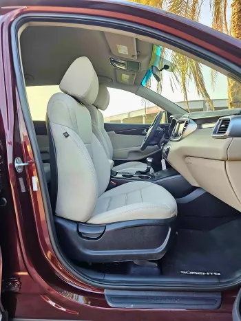 KIA SORENTO L 2.4L V4 LOW MILEAGE 2020 MODEL YEAR MAROON COLOR