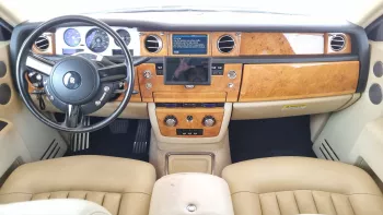 Rolls-Royce Phantom Japanese Specs 2004 Model Year White Color