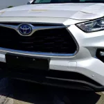 Toyota Highlander Limited Hybrid 2.5L A/T 2024 Model Year White Color - Thumbnail 5