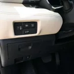 Toyota Highlander Limited Hybrid 2.5L A/T 2024 Model Year White Color - Thumbnail 6