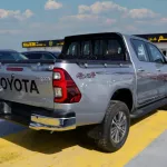 Toyota Hilux S-GLX 4Cyl 2.7L 2022 PickUp - Thumbnail 4
