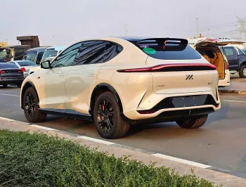 IM LS7 PURE ELECTRIC FULL 2023 MODEL YEAR PINK COLOR