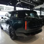 Range Rover Vogue 4.4L 8Cyl 2023 - Thumbnail 4