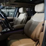 Range Rover Vogue 4.4L 8Cyl 2023 - Thumbnail 7