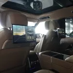 Range Rover Vogue 4.4L 8Cyl 2023 - Thumbnail 14
