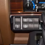 TOYOTA LAND CRUISER PICK-UP 4.0L PETROL V6 2024 MODEL YEAR - Thumbnail 13