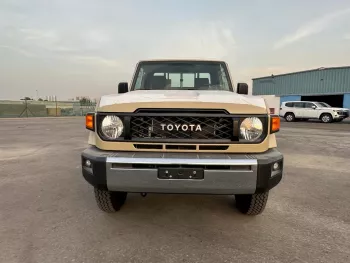 TOYOTA LAND CRUISER 79 PETROL SINGLE CAB MANUAL 2024 MODEL YEAR