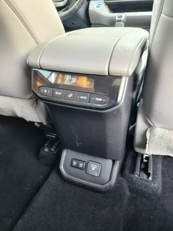TOYOTA HIGHLANDER LIMITED 2.4L HYBRID 2020 MODEL YEAR
