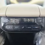 Toyota Highlander Limited Hybrid 2.5L A/T AWD 2024 Model Year - Thumbnail 15