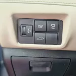 Toyota Highlander Limited Hybrid 2.5L A/T AWD 2024 Model Year - Thumbnail 21