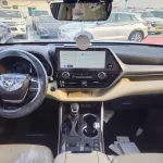 Toyota Highlander Limited Hybrid 2.5L A/T AWD 2024 Model Year - Thumbnail 22
