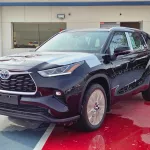 Toyota Highlander Limited Hybrid 2.5L A/T AWD 2024 Model Year Black Color - Thumbnail 1