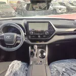 Toyota Highlander Limited Hybrid 2.5L A/T AWD 2024 Model Year Black Color - Thumbnail 13