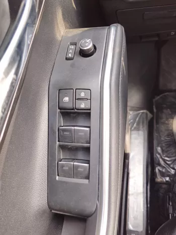 Toyota Highlander Limited Hybrid 2.5L A/T AWD 2024 Model Year Black Color